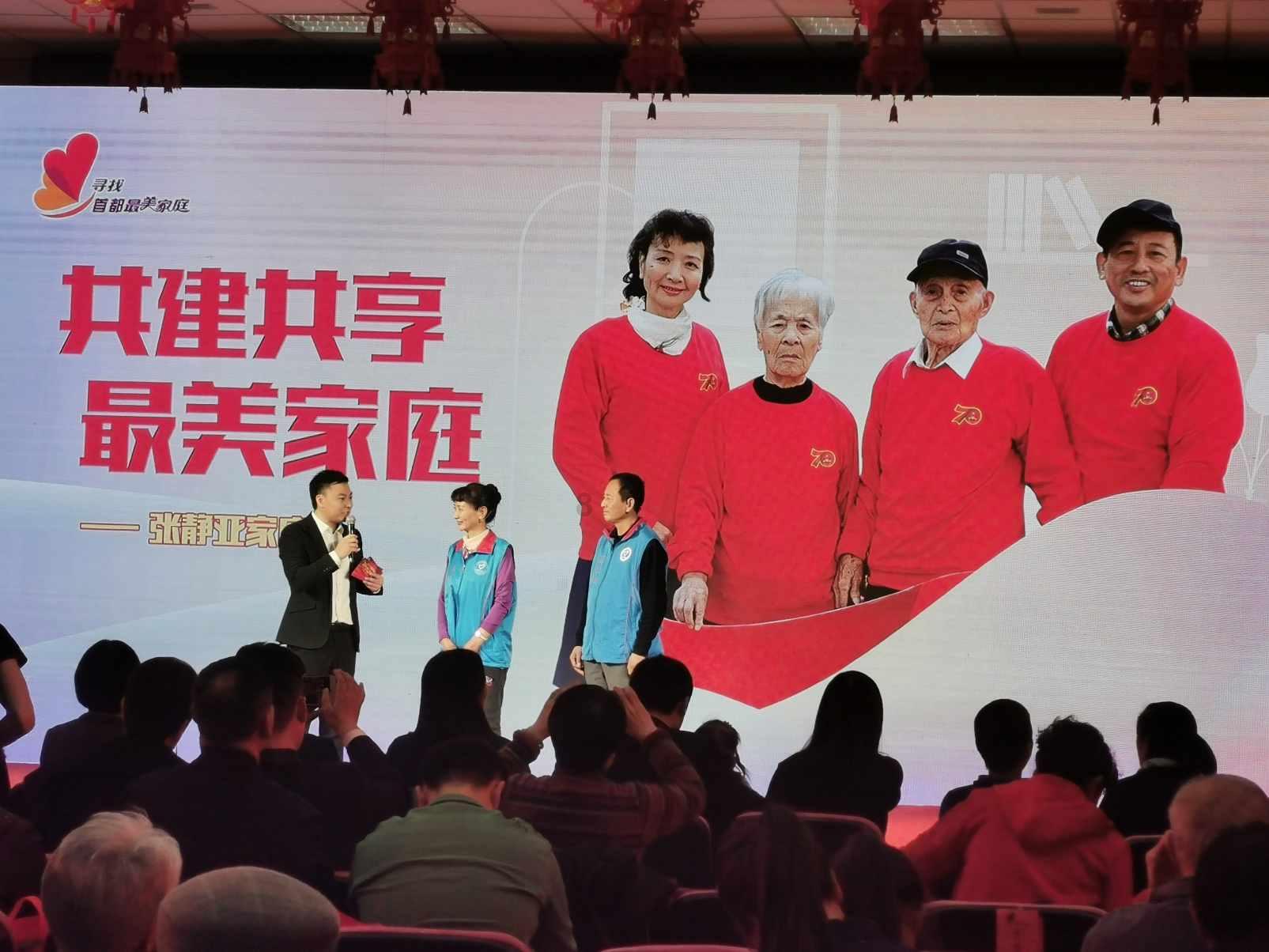 逃离无人的学校